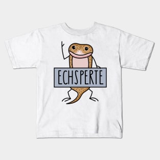 Funny lizard as an expert Kids T-Shirt